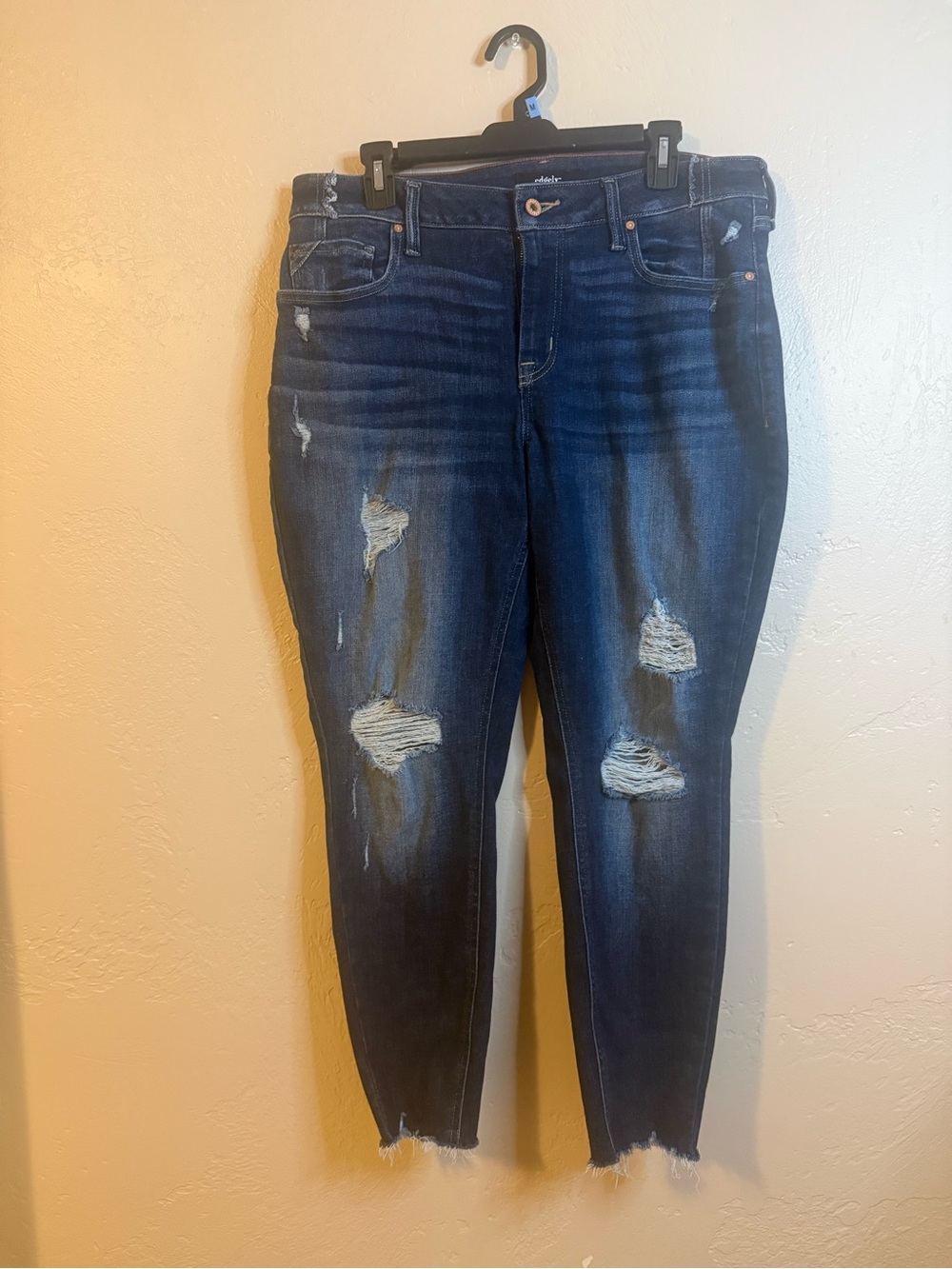 Dark Blue Distressed Cropped Jeans - Classic High-Rise Style